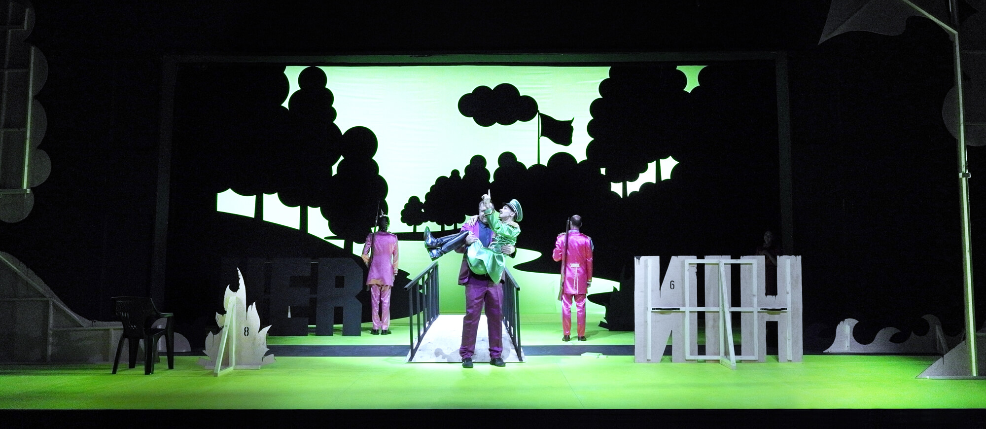 Hin und Her - B&uuml;hnenbild: Alexander Riemenschneider, David Hohmann